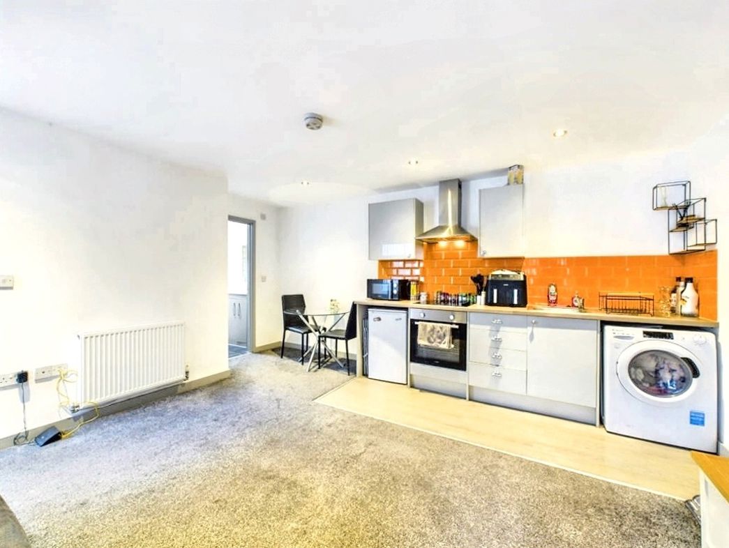 Property image 3 of 5
