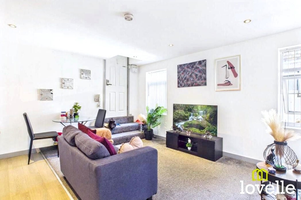 Property image 4 of 10