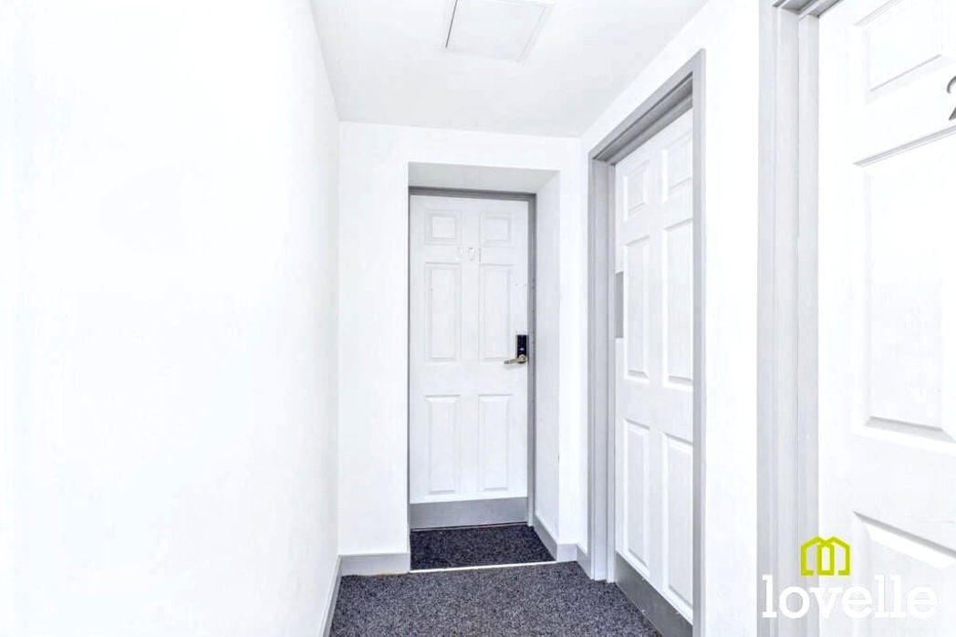 Property image 8 of 10