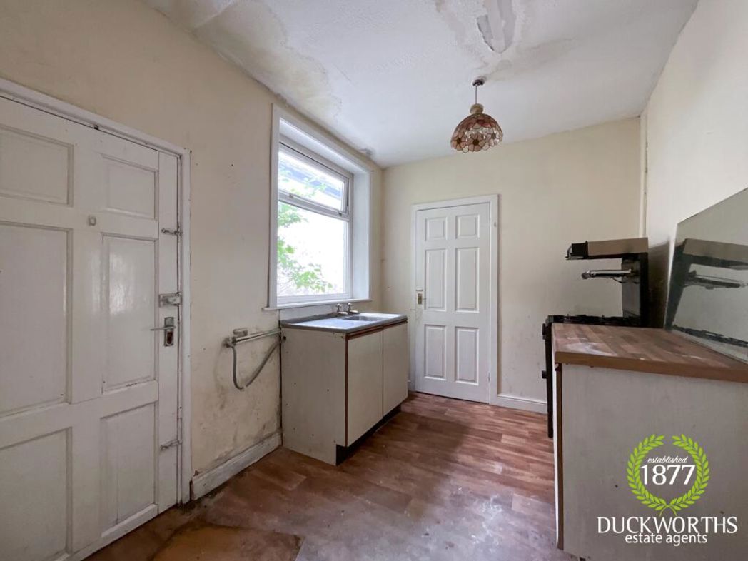 Property image 5 of 6
