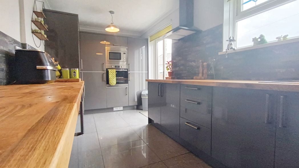 Property image 3 of 26
