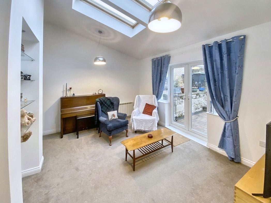 Property image 4 of 21