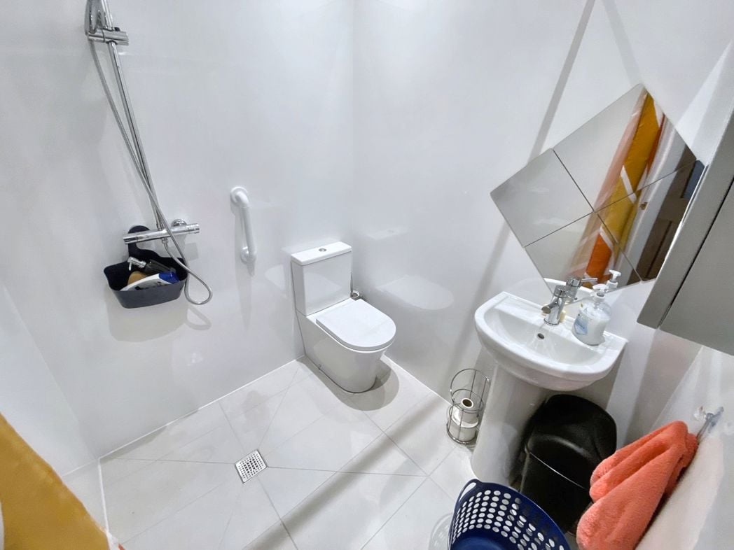 Property image 16 of 21