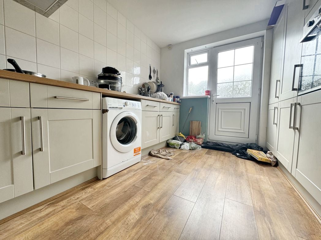 Property image 3 of 12
