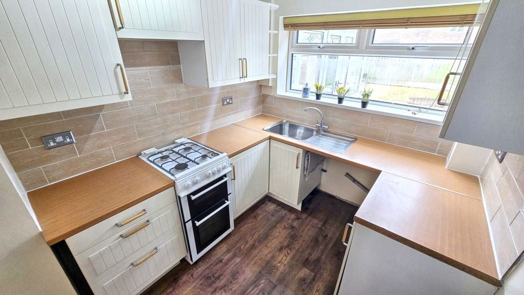 Property image 6 of 18