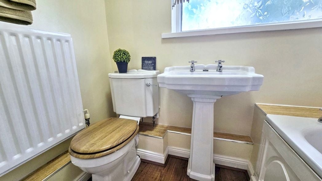 Property image 13 of 18