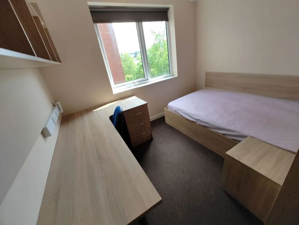 Property image 4 of 7