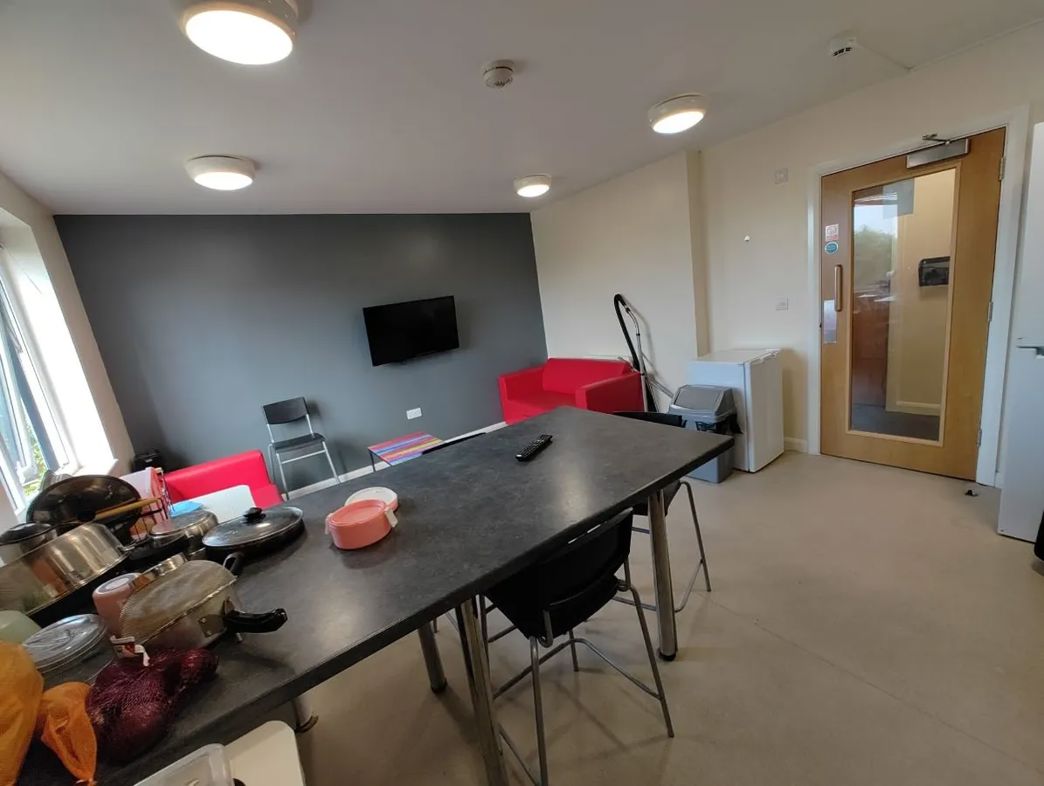 Property image 2 of 7