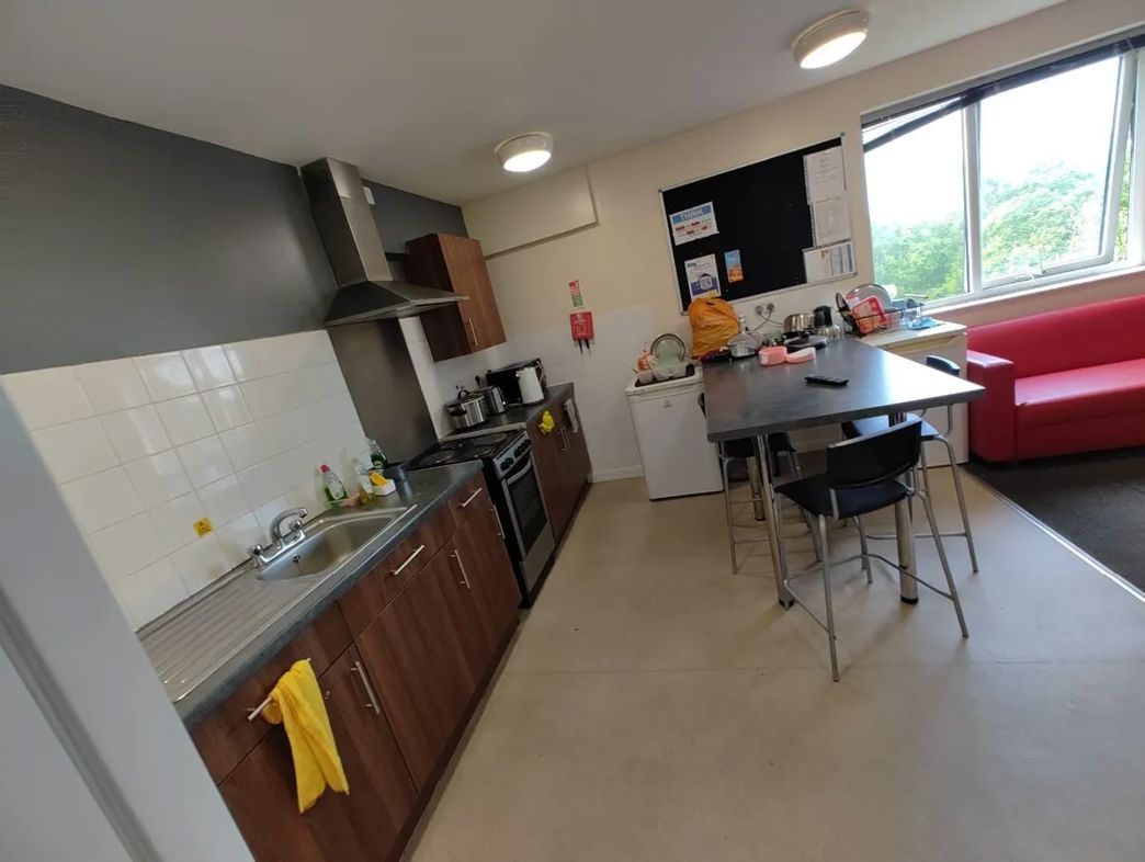 Property image 3 of 7