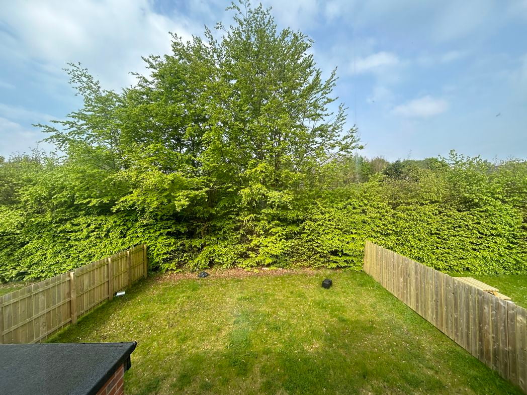 Property image 14 of 17