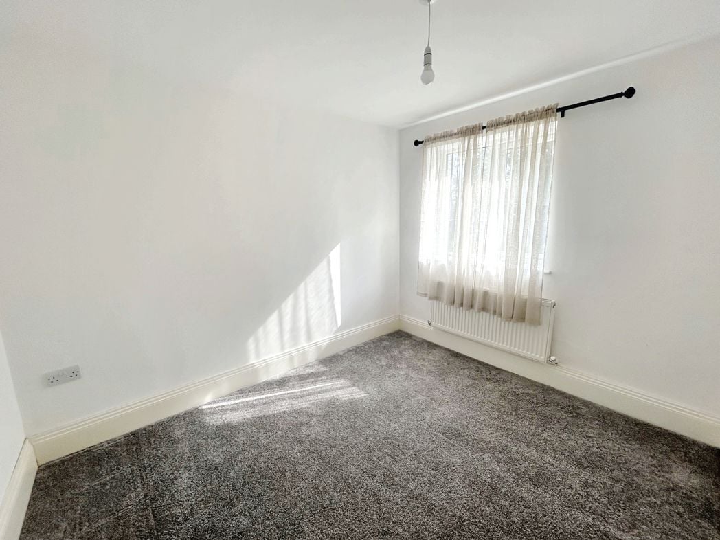 Property image 7 of 17