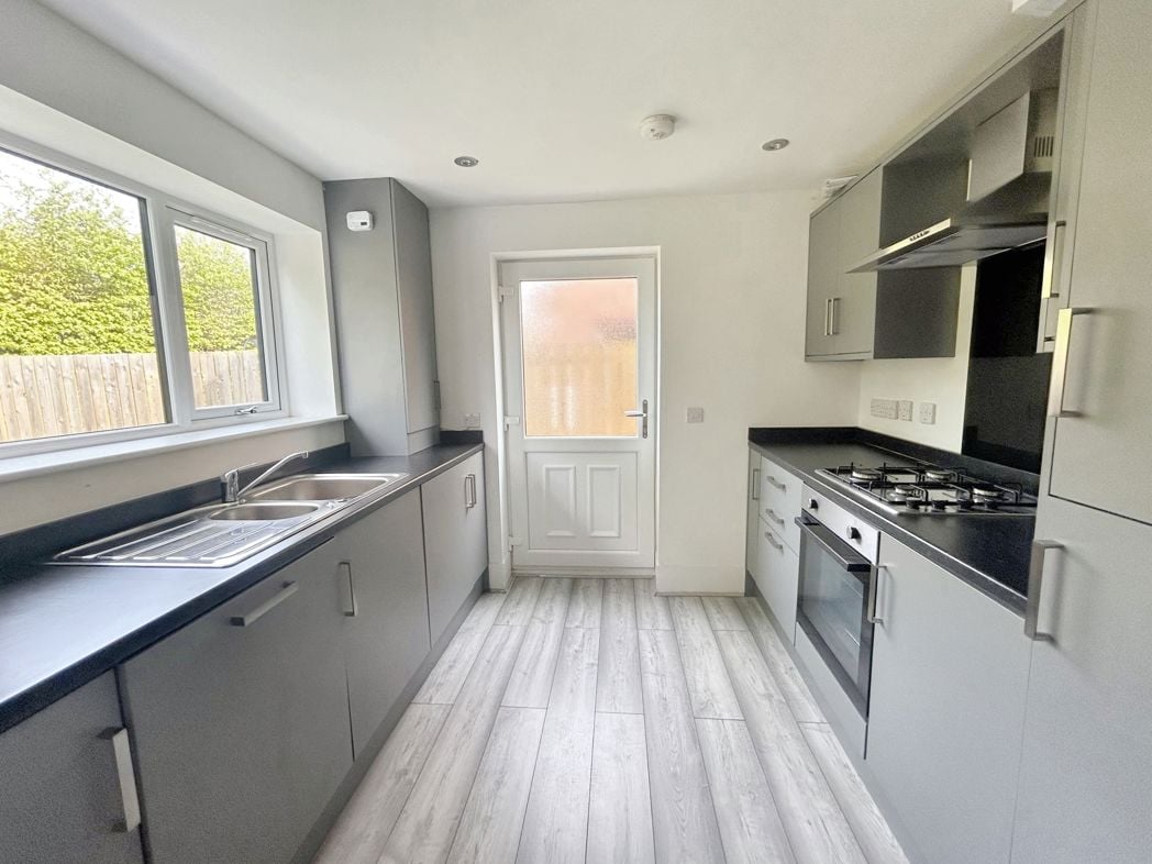 Property image 3 of 17