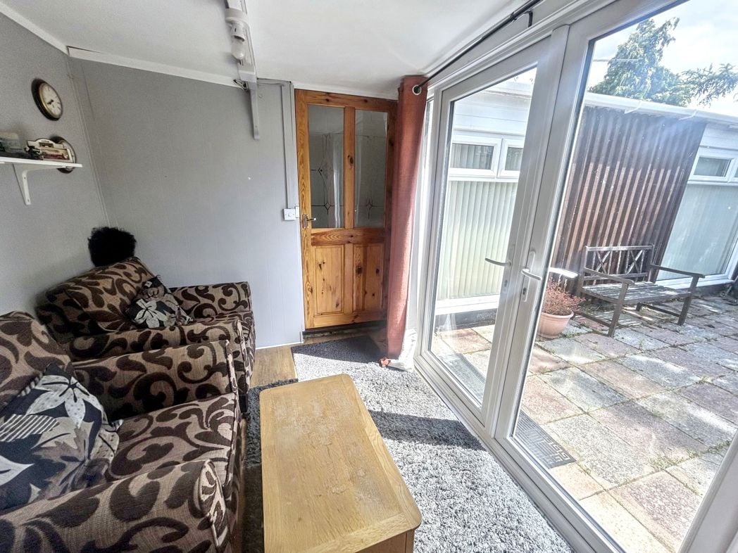 Property image 5 of 12