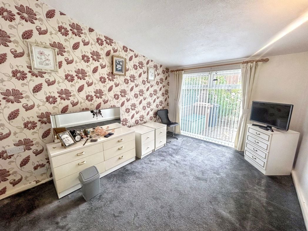 Property image 6 of 12