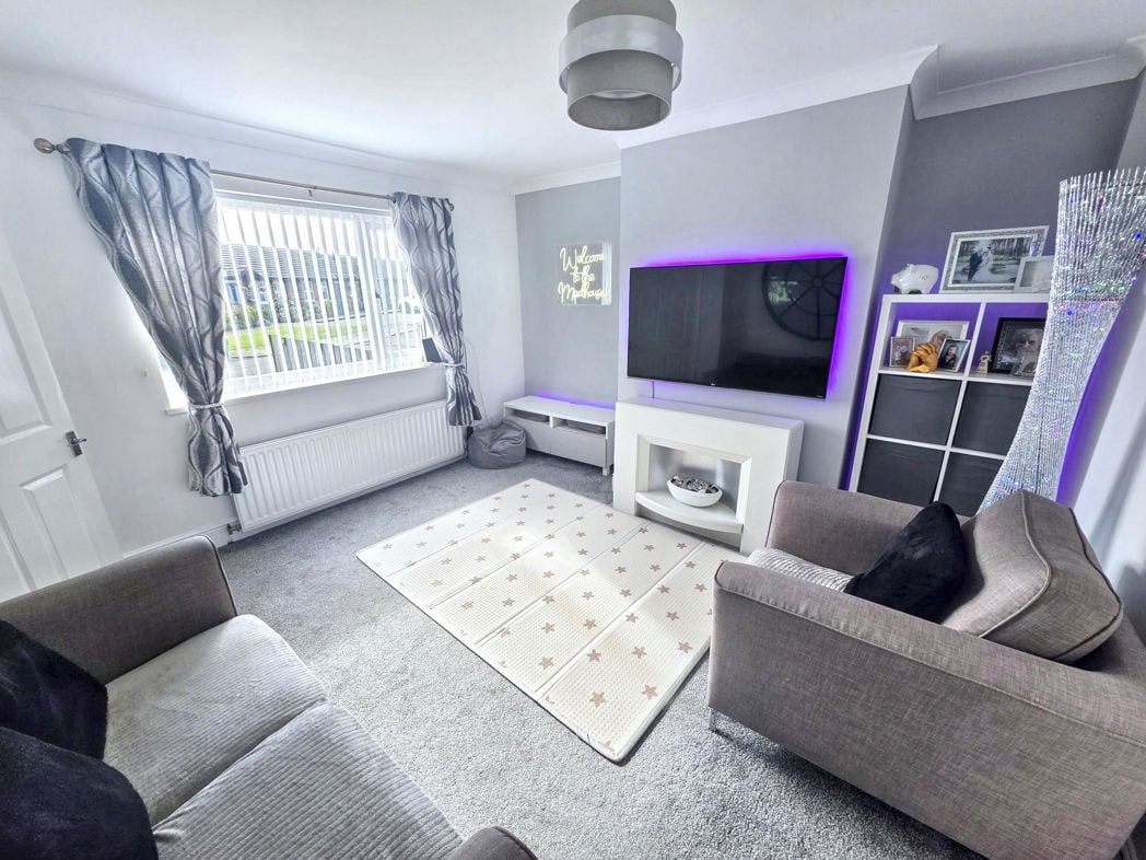 Property image 2 of 13