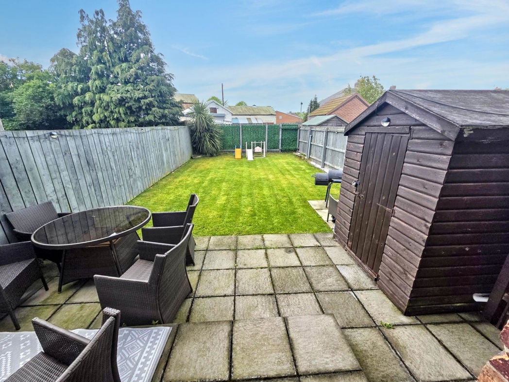 Property image 11 of 13