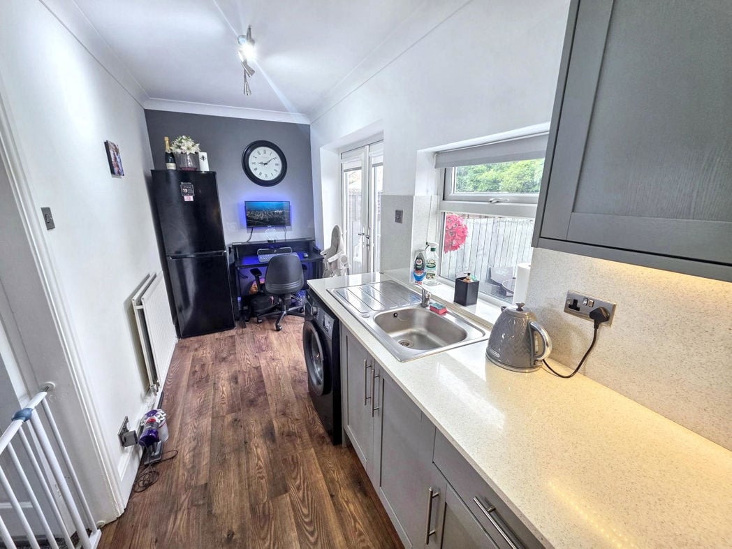 Property image 6 of 13