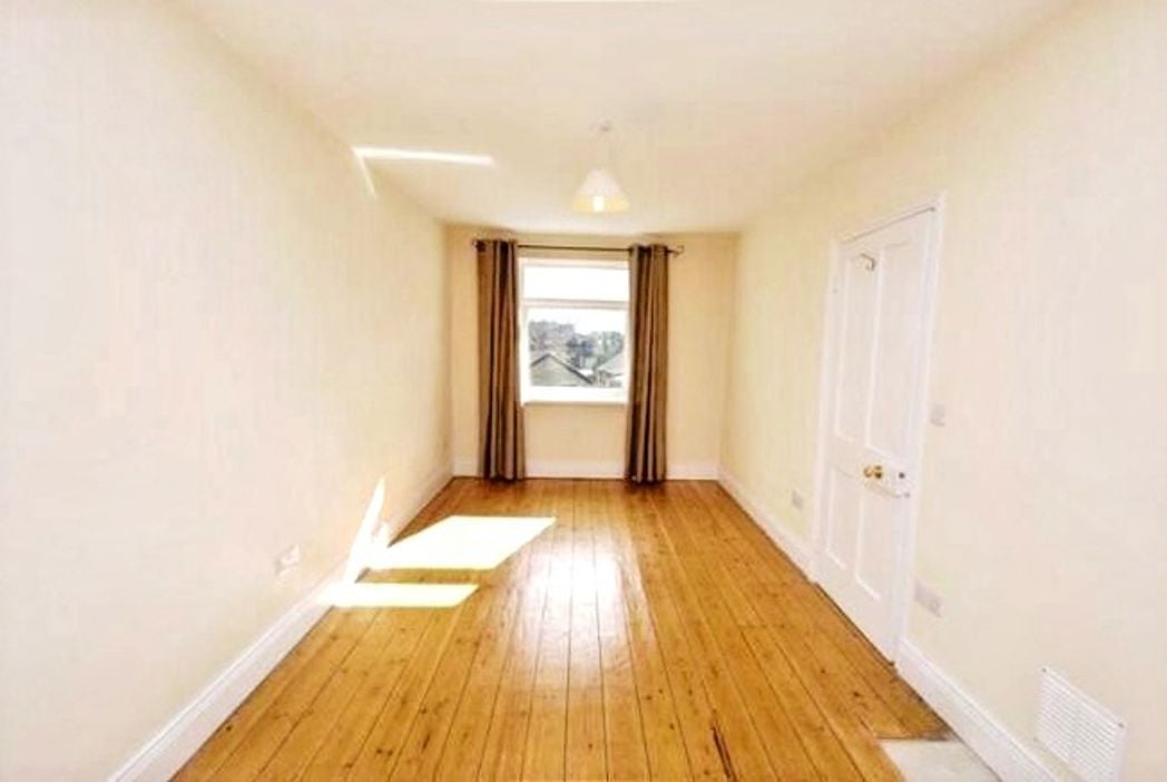 Property image 10 of 16