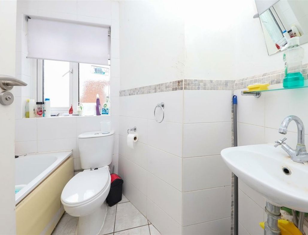 Property image 6 of 7