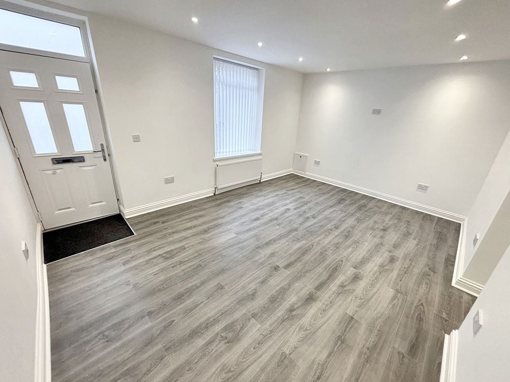 Property image 3 of 14