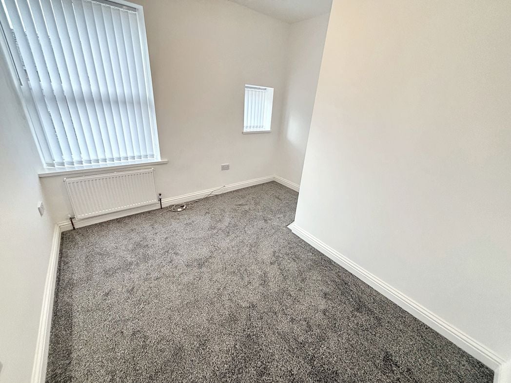 Property image 9 of 14