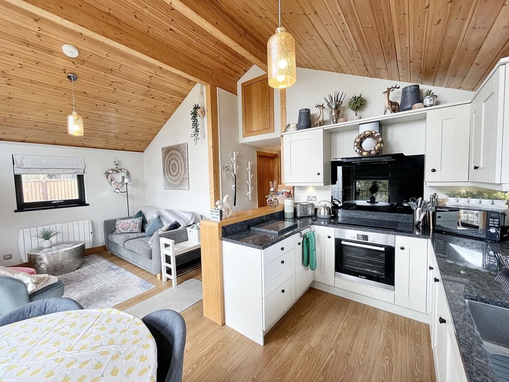 Property image 3 of 17