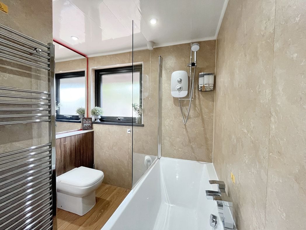 Property image 13 of 17