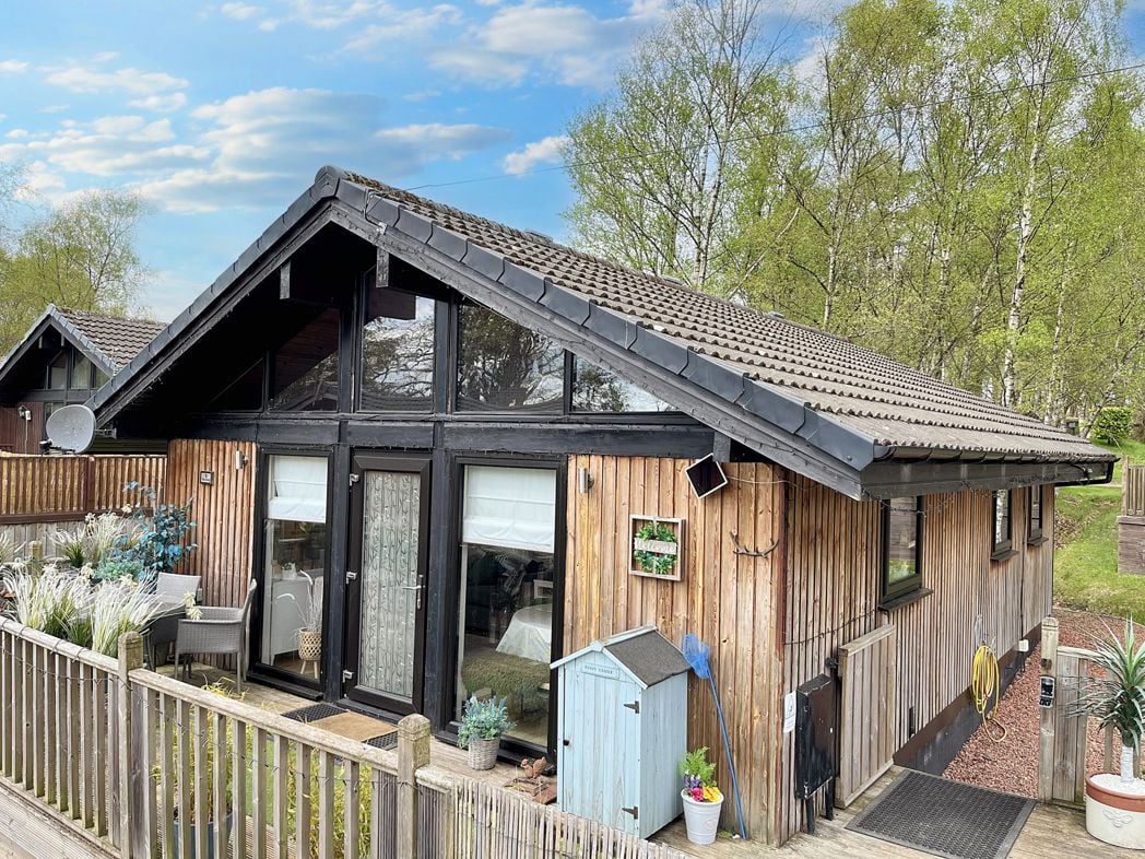 Property image 1 of 17