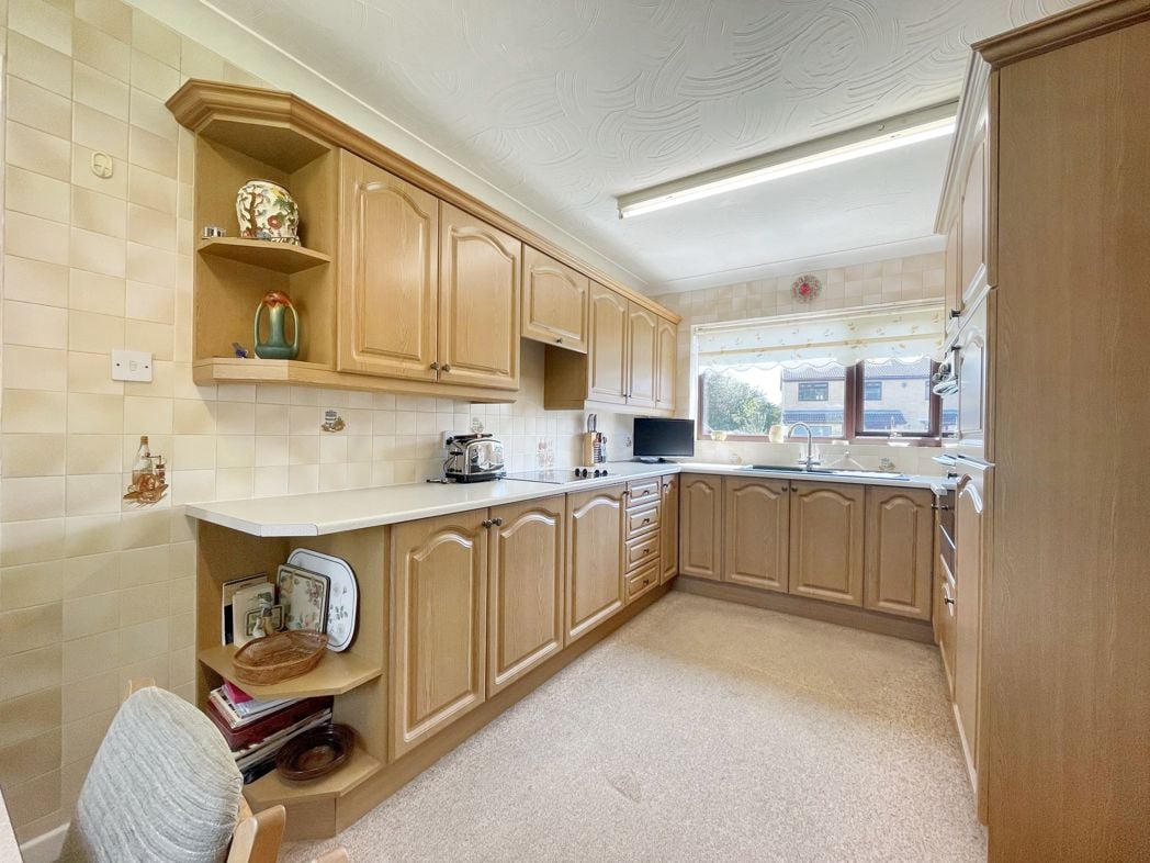 Property image 8 of 19