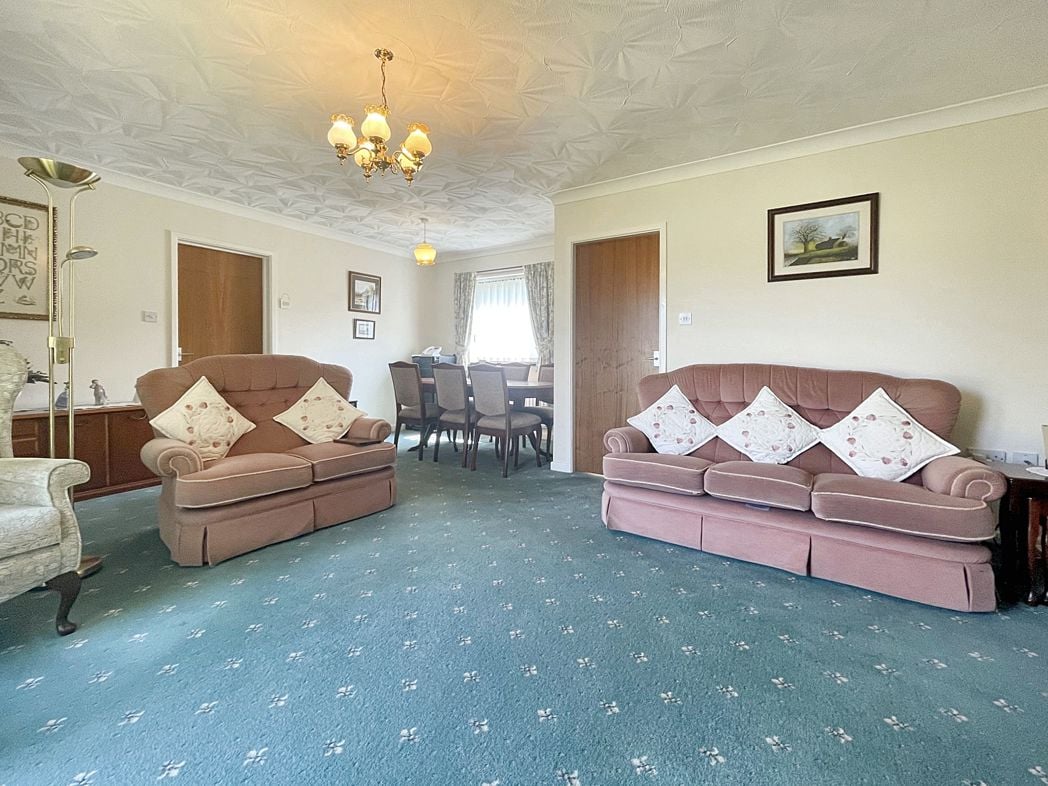 Property image 4 of 19