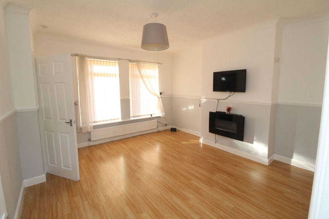 Property image 2 of 7