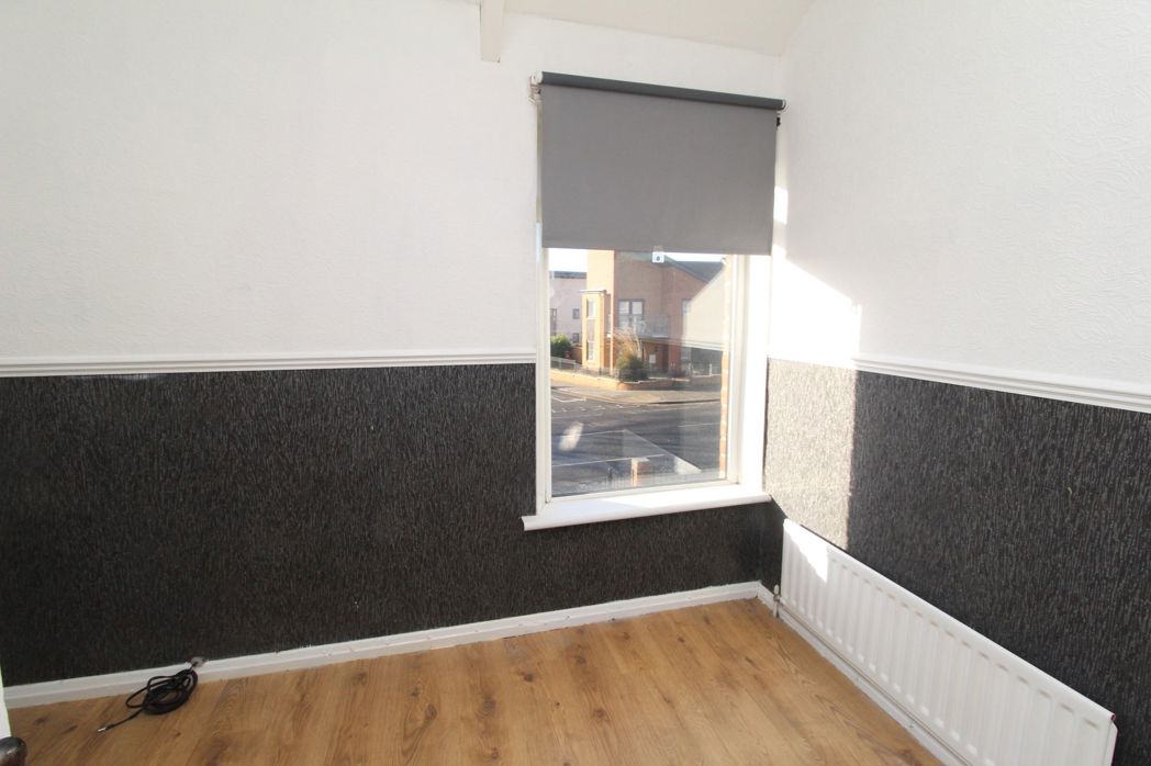 Property image 6 of 7