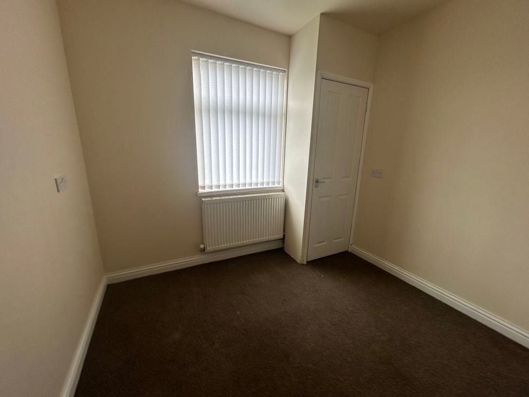 Property image 6 of 12