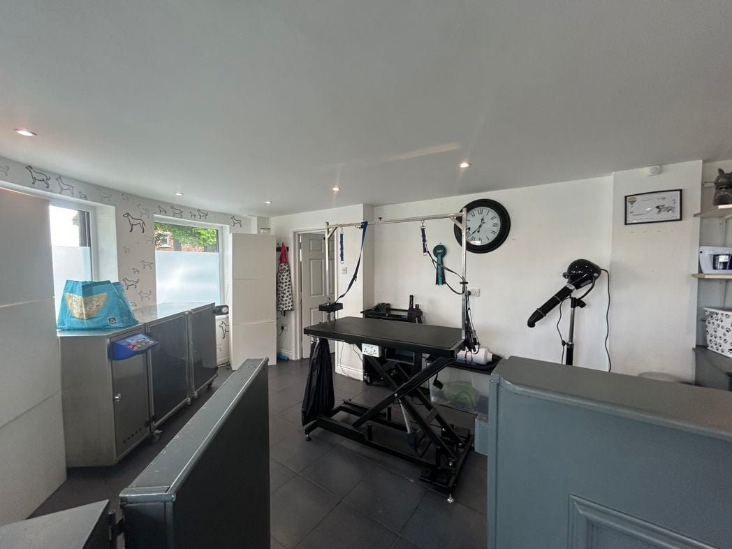 Property image 9 of 12