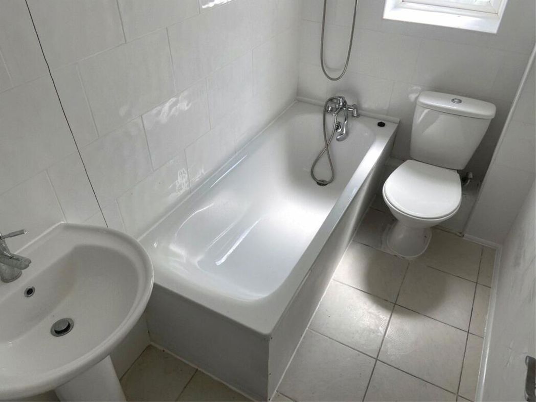 Property image 3 of 7