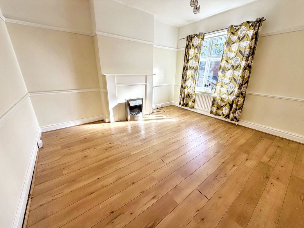 Property image 9 of 12