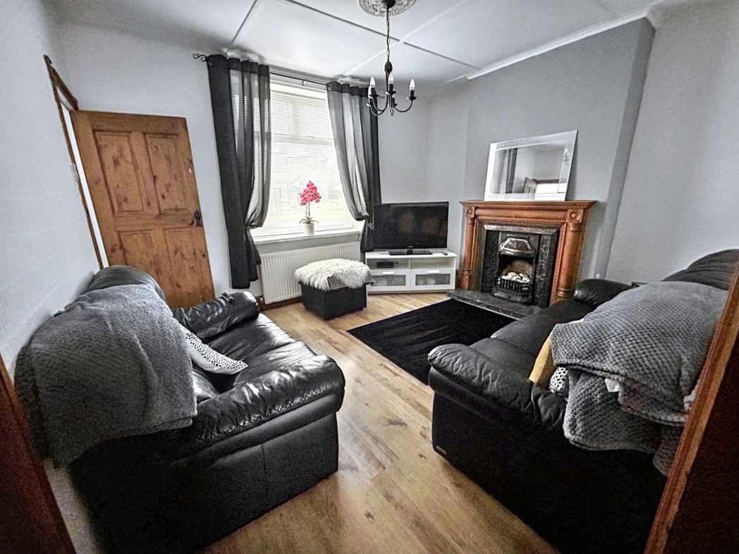 Property image 2 of 13