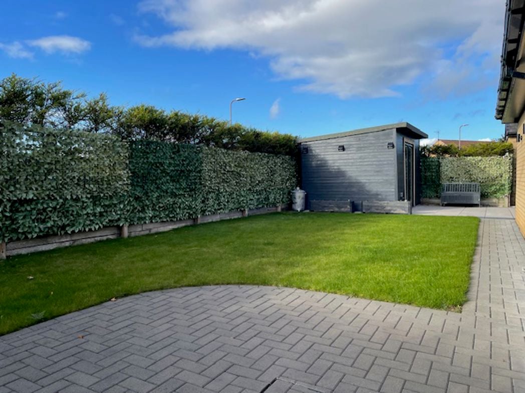 Property image 17 of 19