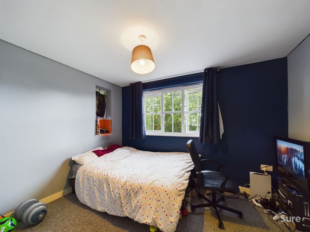 Property image 7 of 8