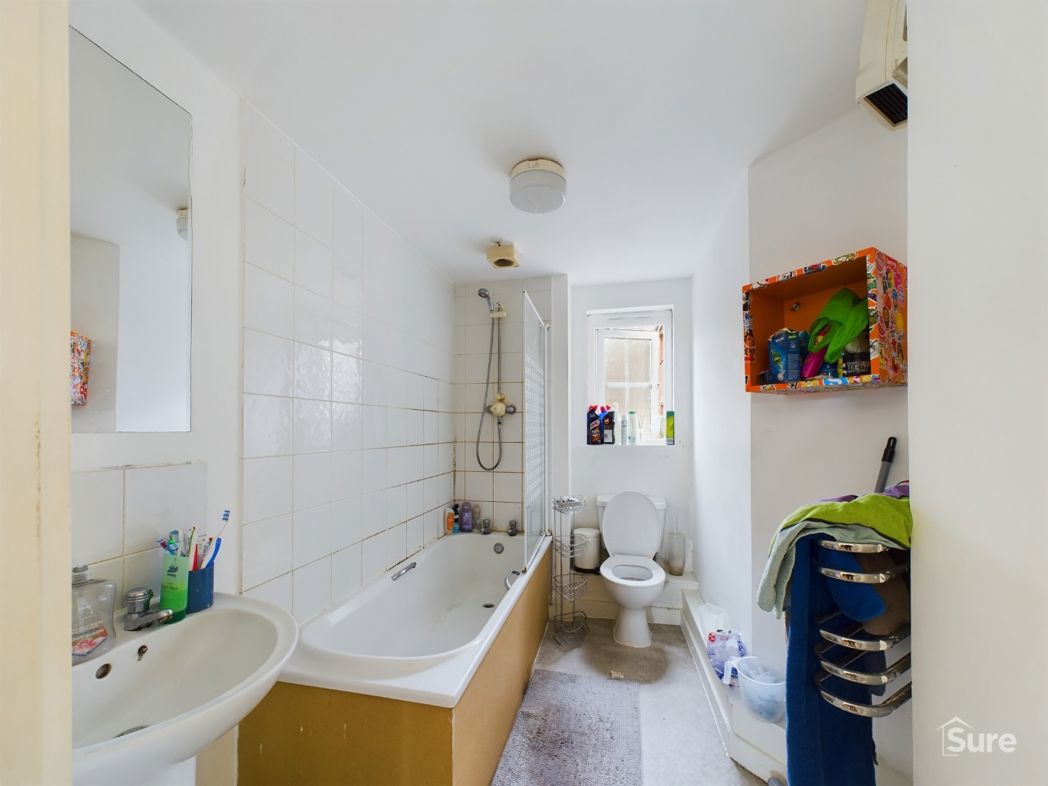 Property image 8 of 8