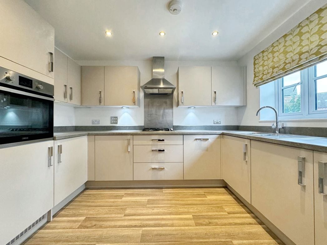 Property image 3 of 10