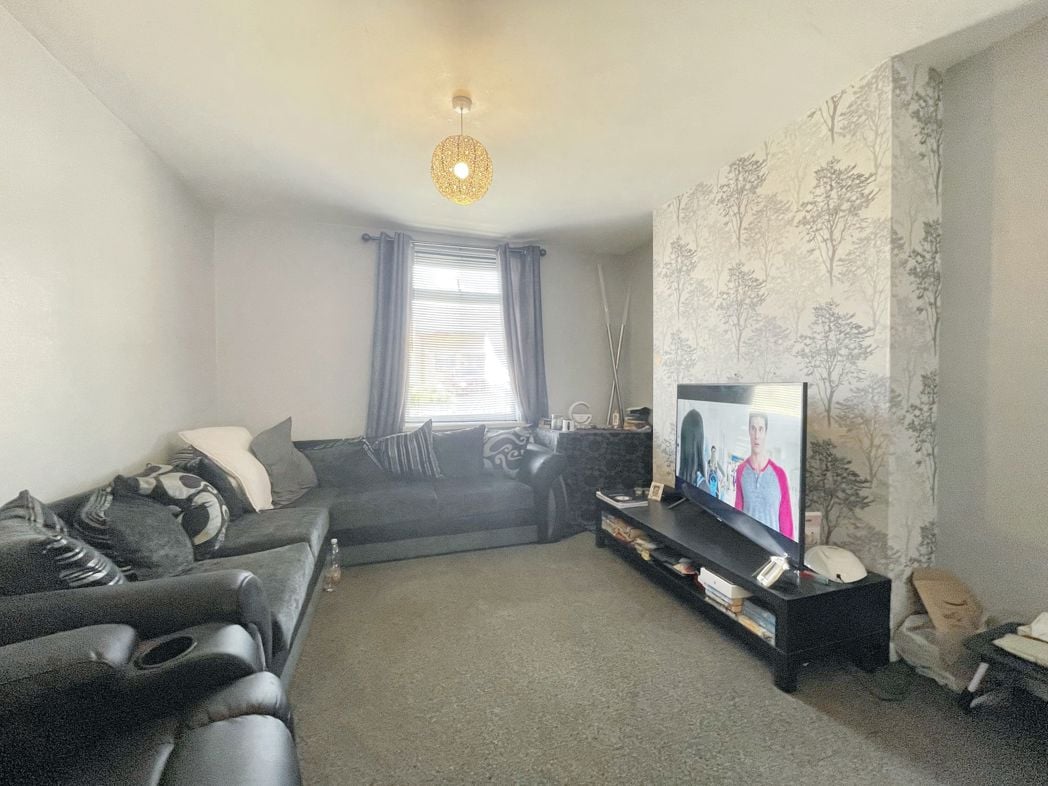 Property image 3 of 11