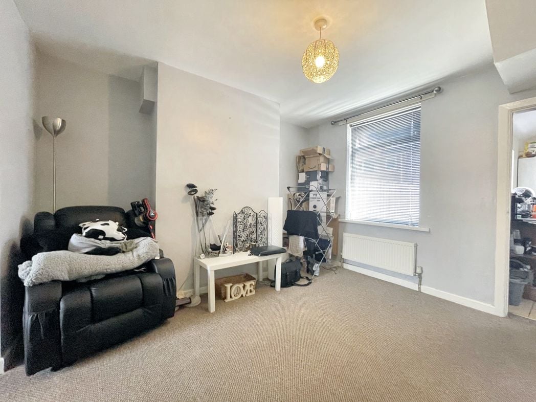 Property image 4 of 11