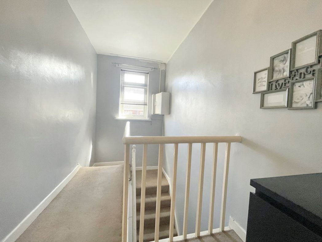 Property image 7 of 11