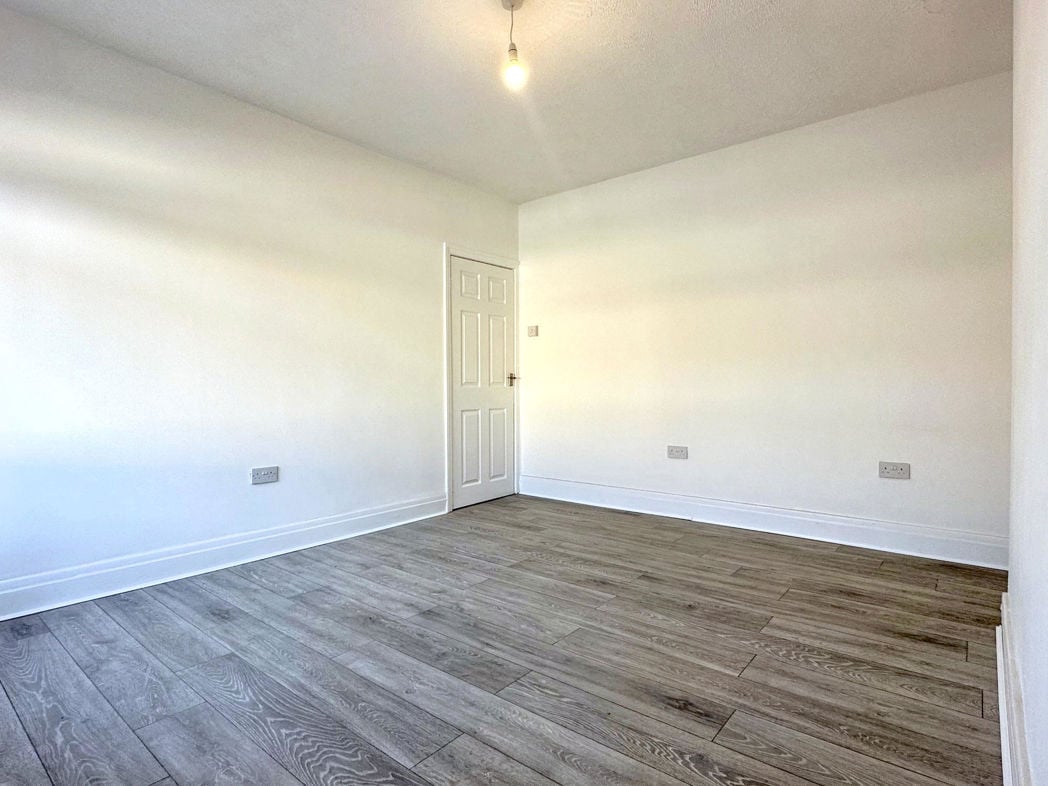 Property image 7 of 16