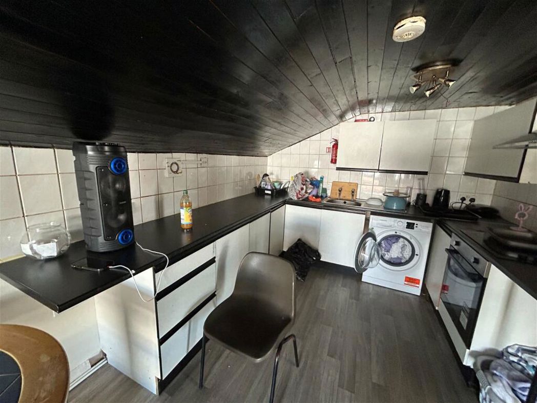 Property image 3 of 8