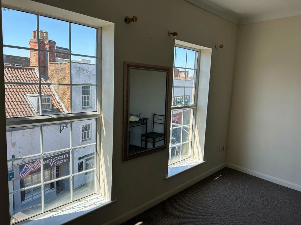 Property image 4 of 8