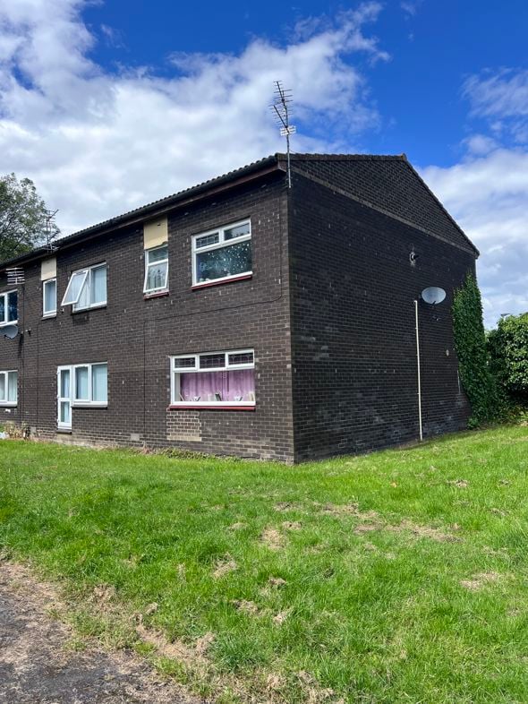 Property image 2 of 2