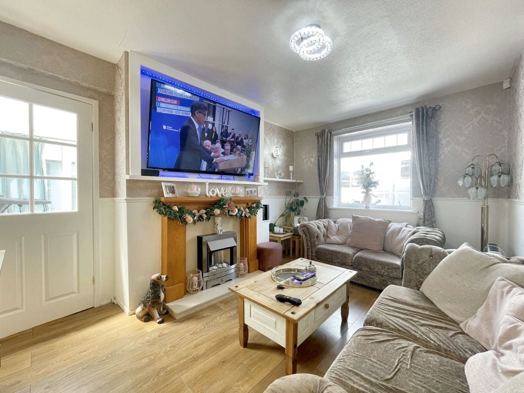 Property image 3 of 13