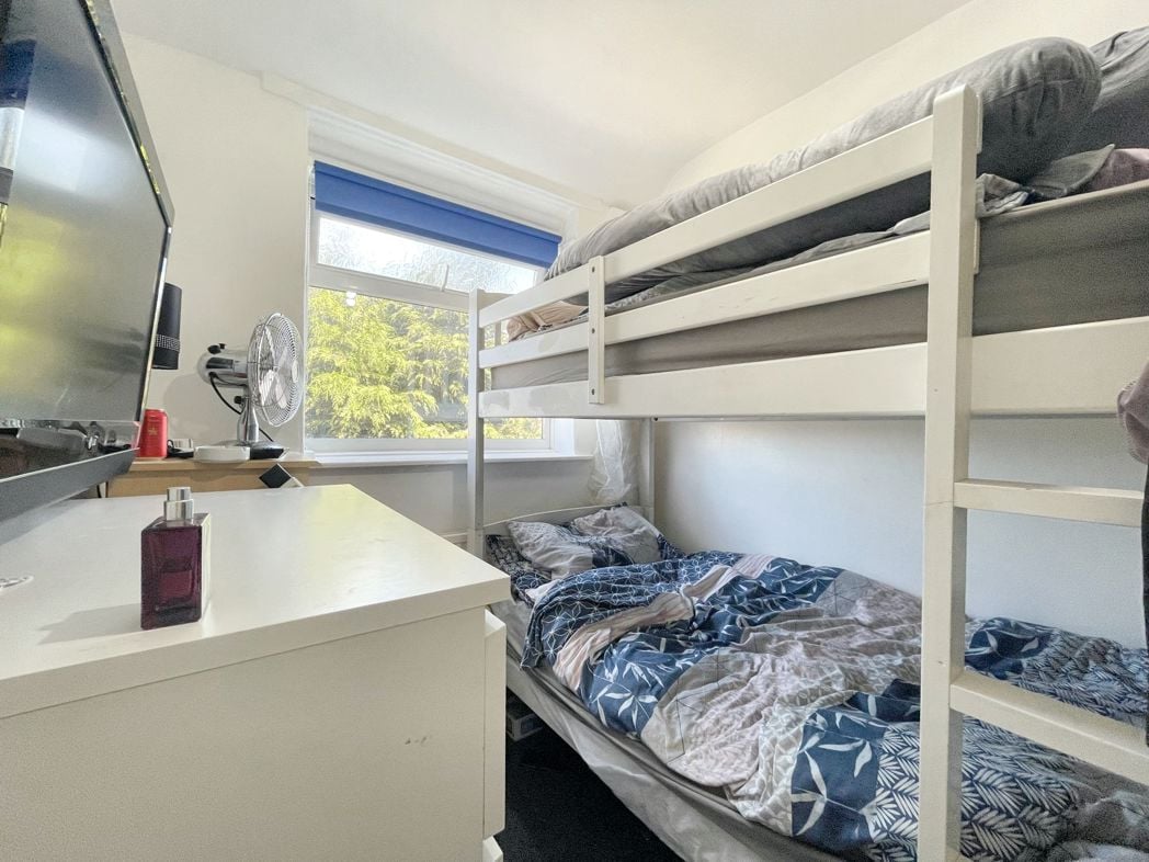 Property image 11 of 13